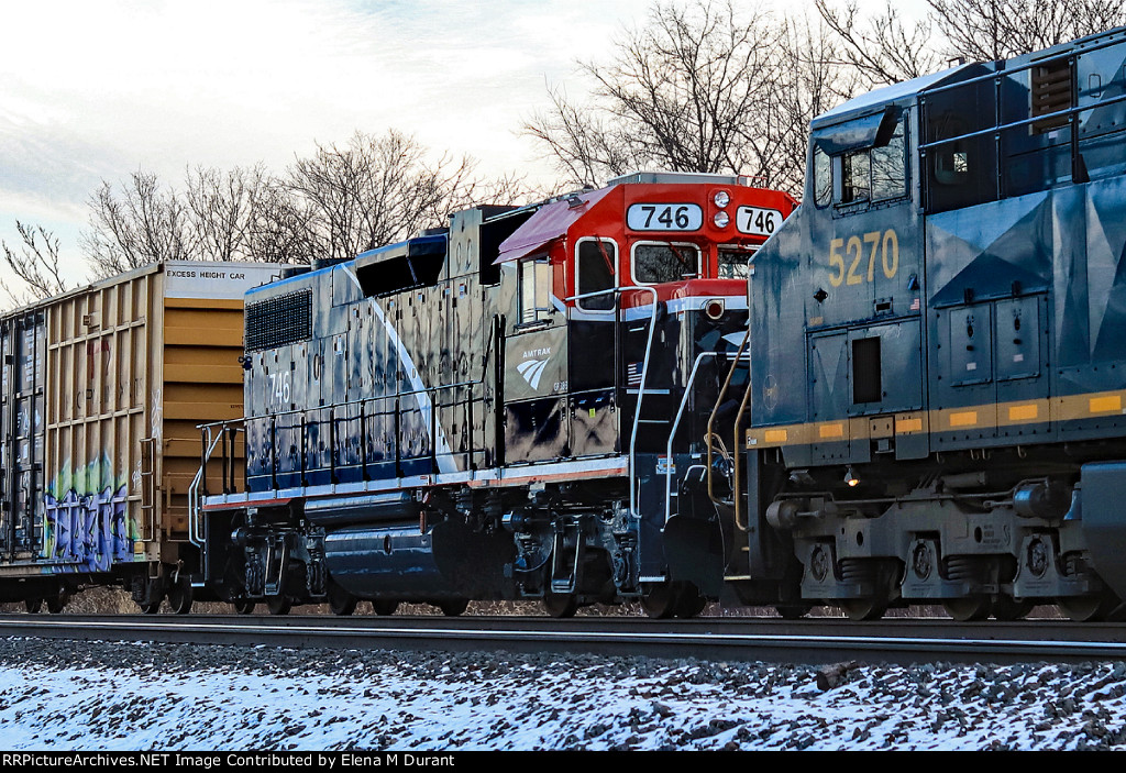 Amtrak 746 on M-403